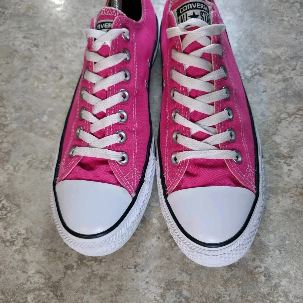 Converse Womens 11 / Mens 9 Chuck Taylor All Star Pink Casual Shoes Sneakers